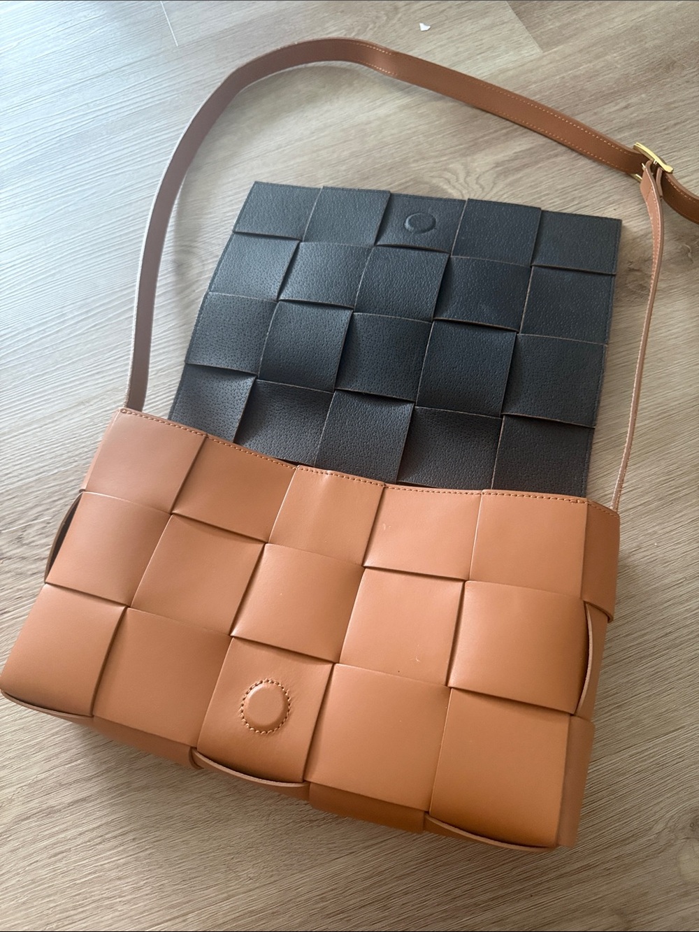 Italian Genuine Leather - Picture 2 of 3